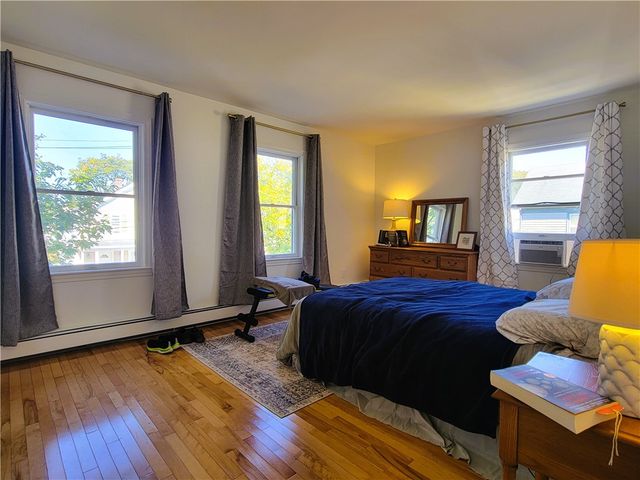 9 Narragansett Avenue 3, Newport, RI 02840