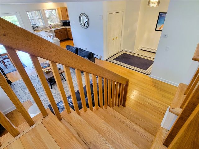9 Narragansett Avenue 3, Newport, RI 02840