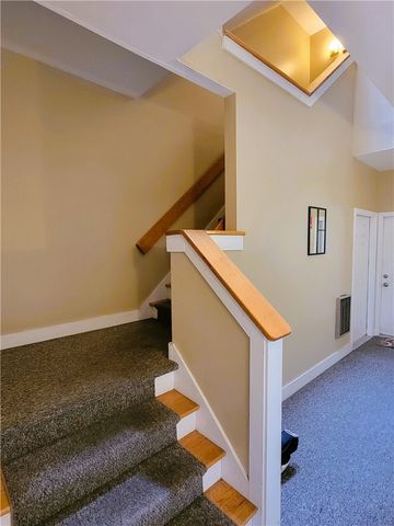9 Narragansett Avenue 3, Newport, RI 02840