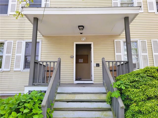 9 Narragansett Avenue 3, Newport, RI 02840