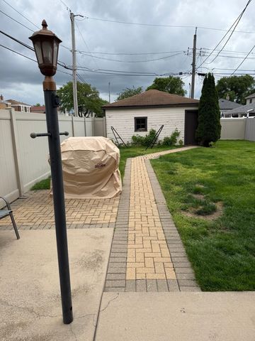 3801 W 110th Street, Chicago, IL 60655
