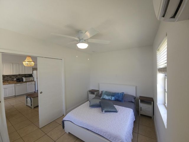 1639 Hayes Street, Hollywood, FL 33020