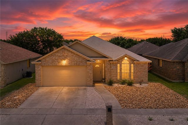 2326 TROPICAL WIND Dr, Corpus Christi, TX 78414