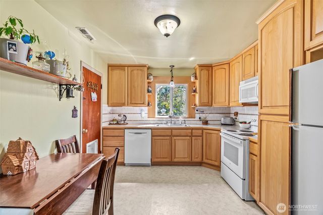 342 Beech St, Longview, WA 98632