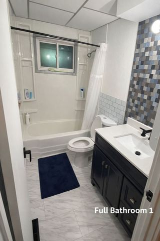 8300 CHRISTIANA Avenue 2E, Skokie, IL 60076