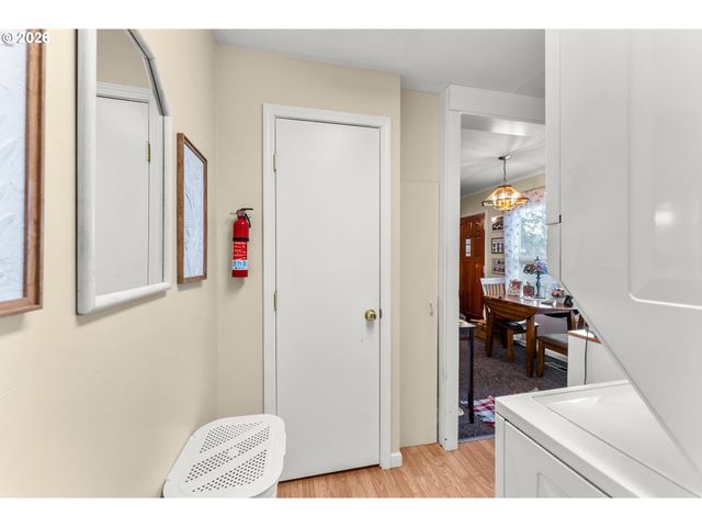 1565 Ne TODD St, Roseburg, OR 97470