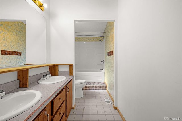 22 Silver Trail, Florissant, CO 80816