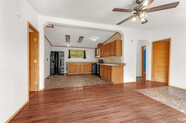 22 Silver Trail, Florissant, CO 80816