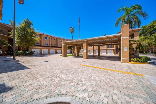 771 N Pine Island Rd 205, Plantation, FL 33324