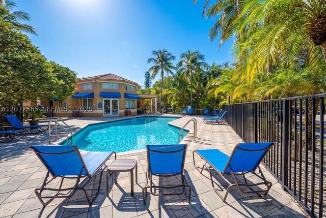 771 N Pine Island Rd 205, Plantation, FL 33324