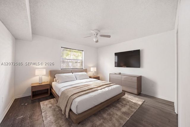 771 N Pine Island Rd 205, Plantation, FL 33324