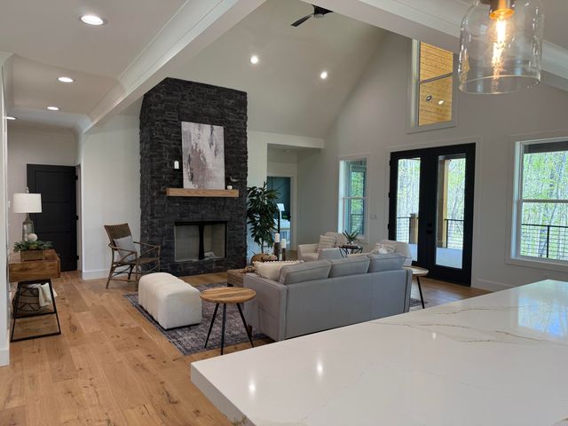 103 Goose Lane, Soddy Daisy, TN 37379