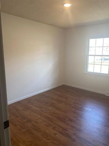 1855 S EL CHAPARRAL AVE, Columbia, MO 65201