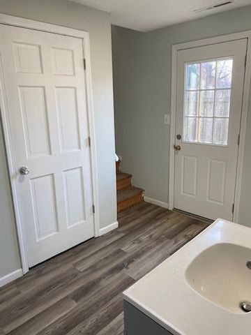 1855 S EL CHAPARRAL AVE, Columbia, MO 65201