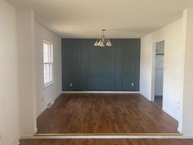 1855 S EL CHAPARRAL AVE, Columbia, MO 65201