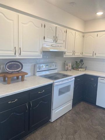 1855 S EL CHAPARRAL AVE, Columbia, MO 65201