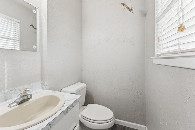 7602 Highland Road, Santa Fe, TX 77517