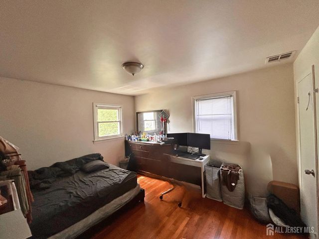 74 Washington Avenue, Iselin, NJ 08830