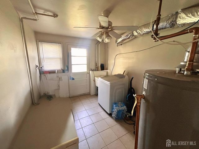 74 Washington Avenue, Iselin, NJ 08830