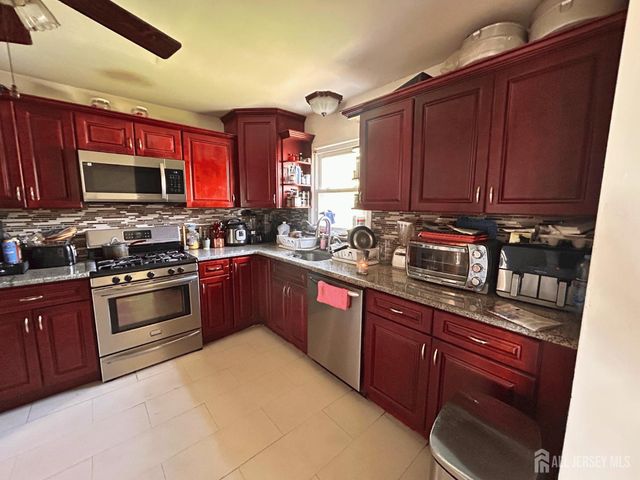 74 Washington Avenue, Iselin, NJ 08830