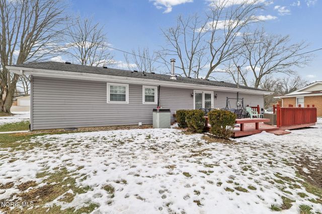 1209 Heather Drive, Findlay, OH 45840