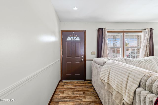 1209 Heather Drive, Findlay, OH 45840