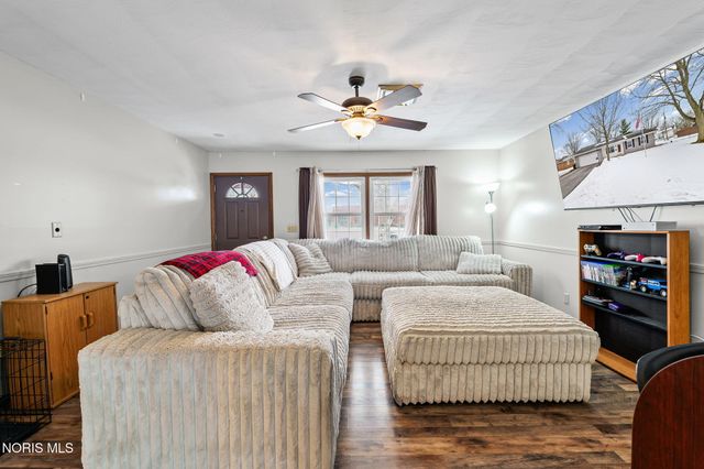 1209 Heather Drive, Findlay, OH 45840