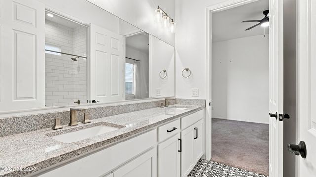 8049 S Borealis Way, Tucson, AZ 85747