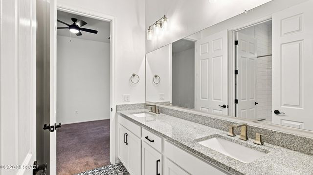 8049 S Borealis Way, Tucson, AZ 85747