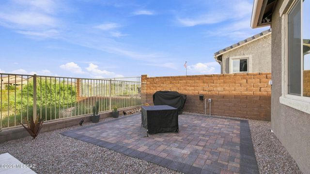 8049 S Borealis Way, Tucson, AZ 85747