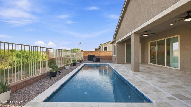 8049 S Borealis Way, Tucson, AZ 85747