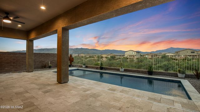 8049 S Borealis Way, Tucson, AZ 85747