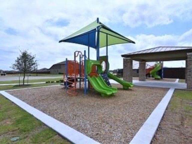 1105 Twin Brooks Lane, Fort Worth, TX 76177