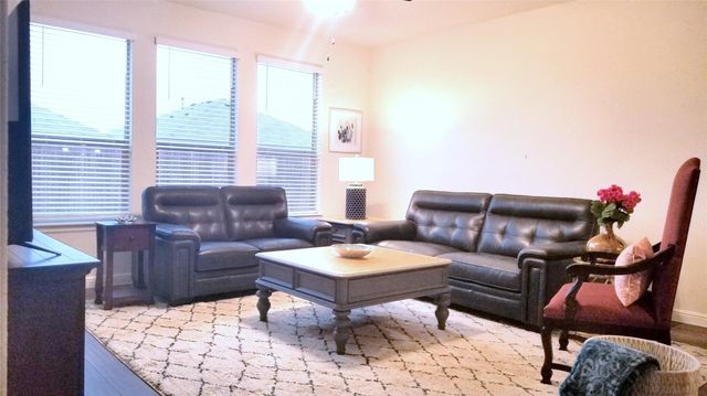 1105 Twin Brooks Lane, Fort Worth, TX 76177