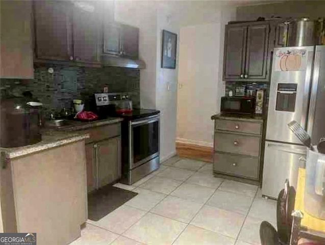 2608 Santa Barbara Drive NW, Atlanta, GA 30318