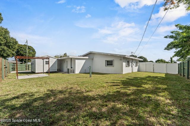 676 Cheyenne Avenue, Melbourne, FL 32935