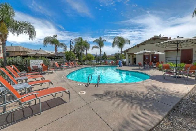 1512 Champion Lane 4, Chula Vista, CA 91915