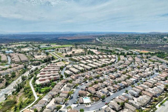 1512 Champion Lane 4, Chula Vista, CA 91915