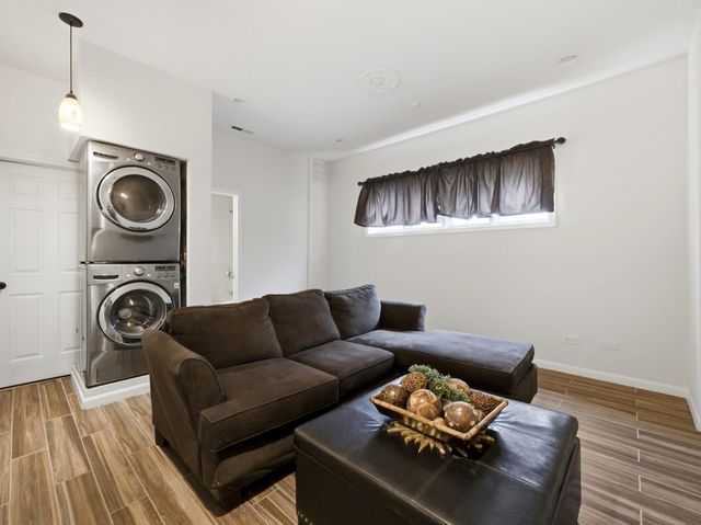1825 W 115th Street, Chicago, IL 60643