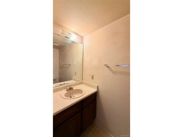 16923 E Whitaker Dr L, Aurora, CO 80015