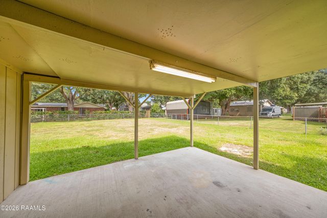 113 John Wayne Drive, Lafayette, LA 70508