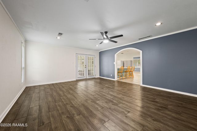 113 John Wayne Drive, Lafayette, LA 70508