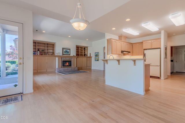 401 Golf View Drive, Medford, OR 97504