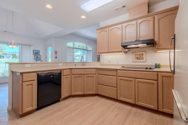 401 Golf View Drive, Medford, OR 97504
