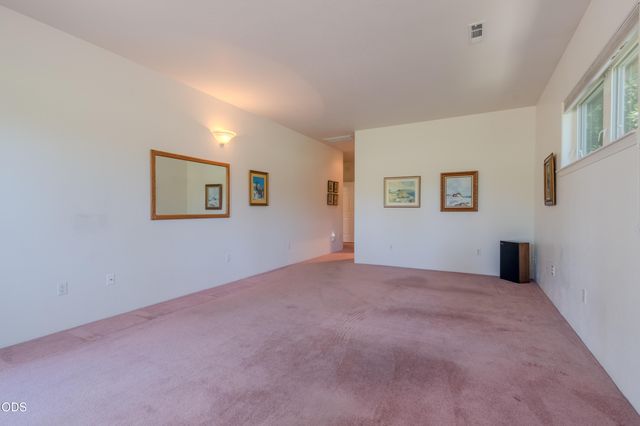 401 Golf View Drive, Medford, OR 97504