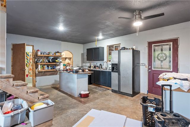 8 Cove Lane, Holiday Island, AR 72631