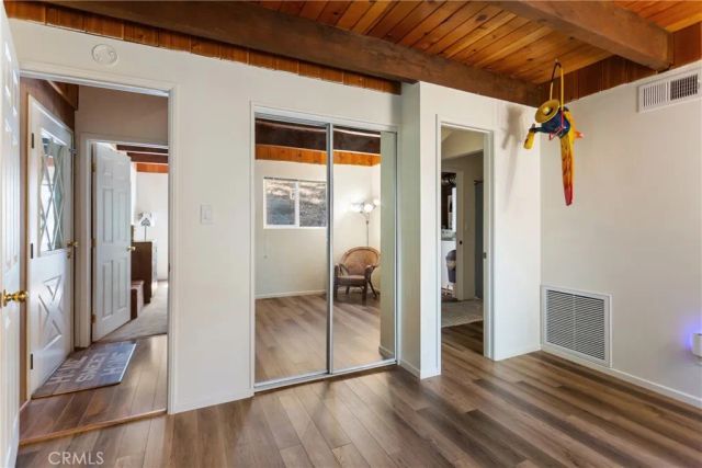24948 Faulhorn Drive, Crestline, CA 92325