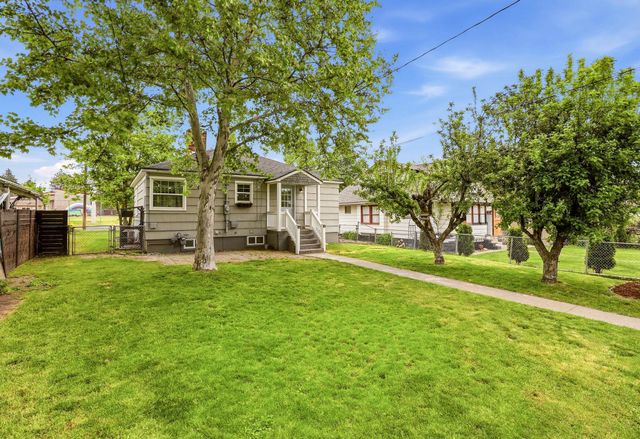 4311 N Wall St, Spokane, WA 99205