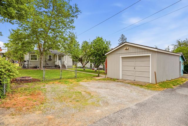 4311 N Wall St, Spokane, WA 99205
