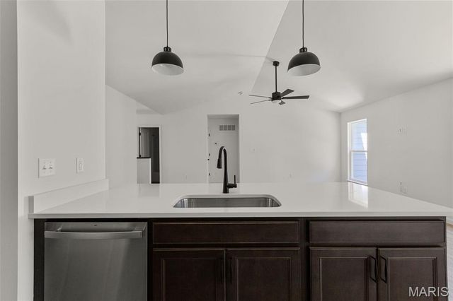 18415 Boone Ridge Manor Drive, Truesdale, MO 63380